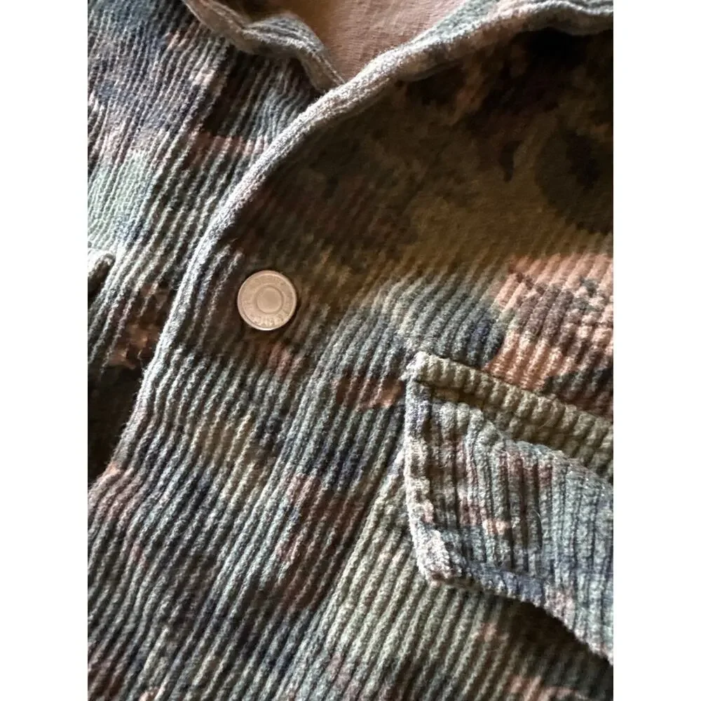 Abercrombie & Fitch Tree Camo Medium Corduroy Button Up Shirt